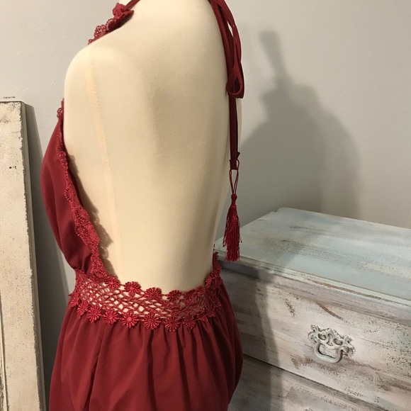 Burgundy/maroon lace trim romper - Picture 3 of 6